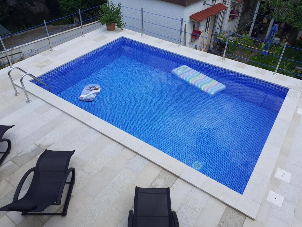 Apartment Hana With A Private Pool マリンスカ エクステリア 写真